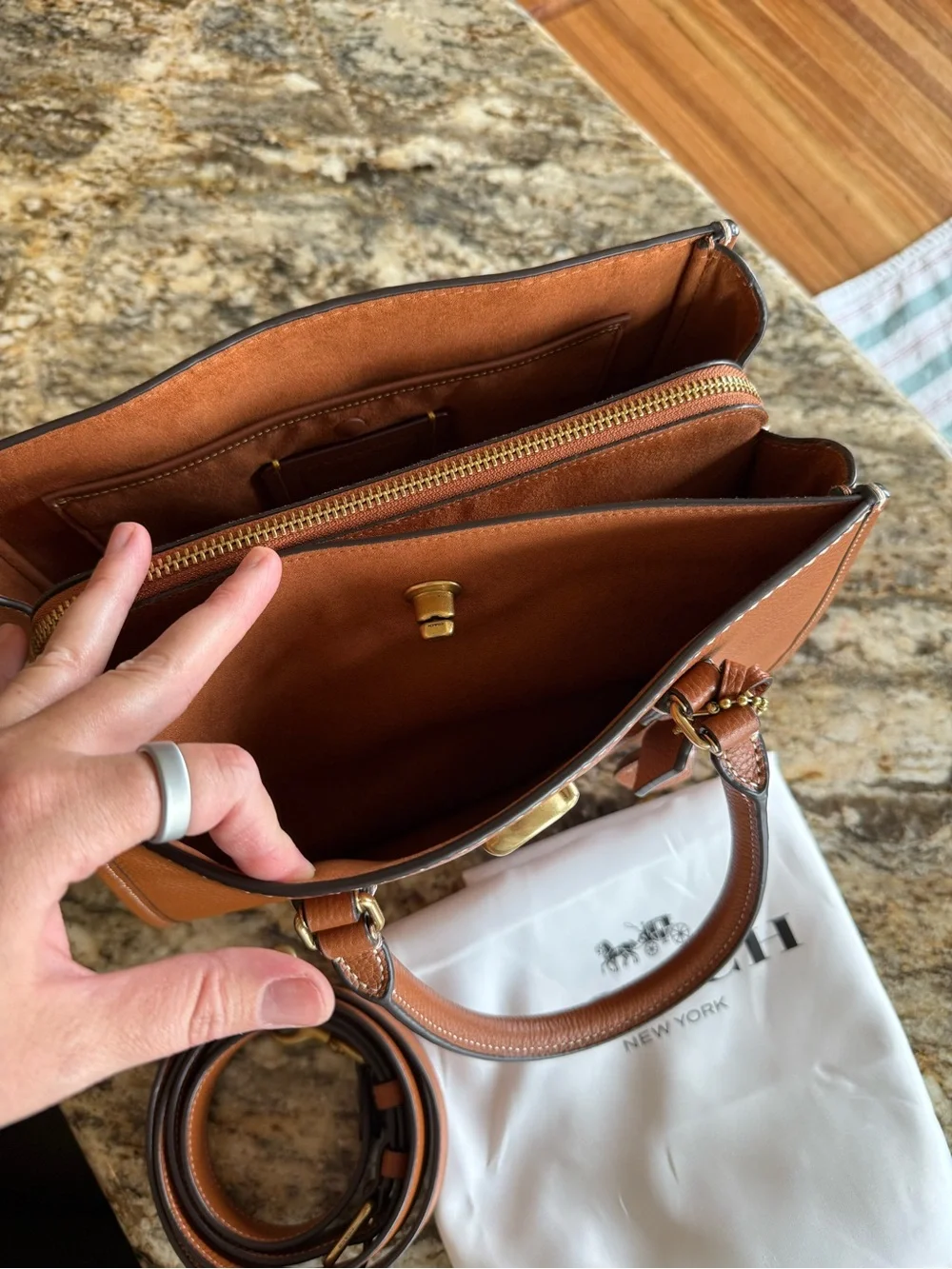 Coach Brooke Carryall 28 Burnished Amber
